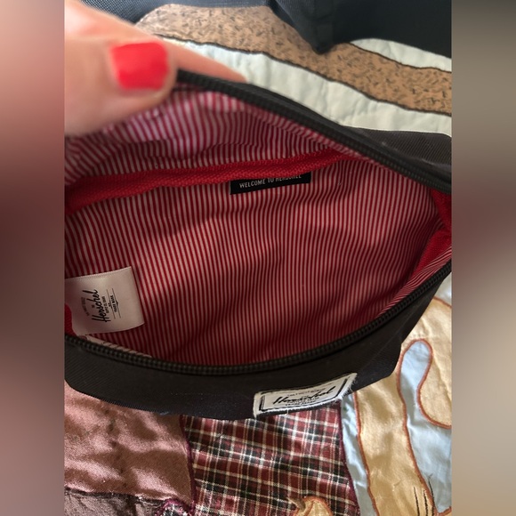 Herschel Supply Company Black Belt Bag - Picture 4 of 6